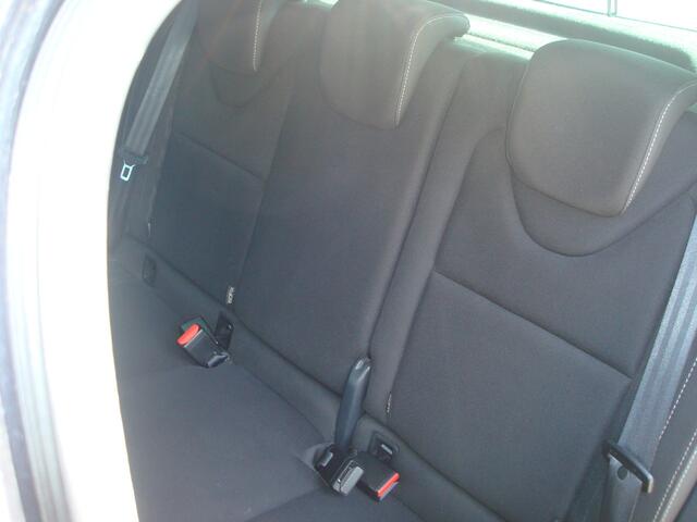 Renault CLIO 0.9 TCe Limited AIRCO