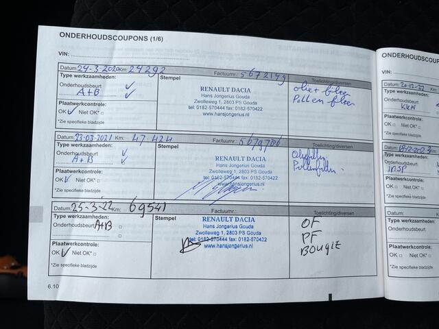 Renault CLIO 0.9 TCe Bose / Camera / PDC V+A / Stoelverw. / Climate / Keyless / 17''LMV /