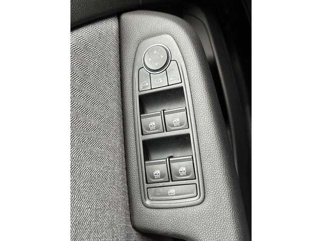 Renault CLIO 1.0 TCe 90 GPF techno | NAP | Navigatie | Achteruitrijcamera | DAB | Climate Control | LED | Key-less |