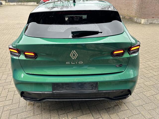 Renault CLIO 1.8 Hybrid 160 techno/Direct leverbaar