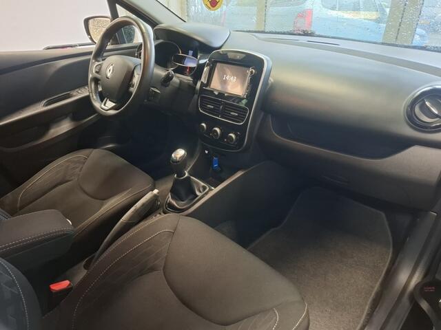 Renault CLIO 0.9 TCe Limited Navi/Led/Cruise/Airco ?