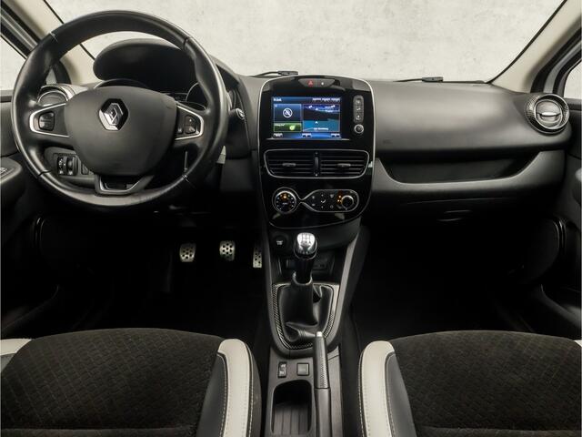 Renault CLIO 0.9 TCe Bose Sport (NAVIGATIE, LEDER/ALCANTARA, BOSE AUDIO, CAMERA, STOELVERWARMING, SPORTSTOELEN, GETINT GLAS, LED KOPLAMPEN, PARKEERSENSOREN, NIEUWSTAAT)