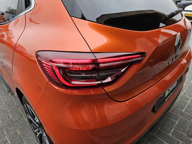 Renault CLIO 1.0 TCe Intens navi. led. cruise. 17 inch. leder/stof.