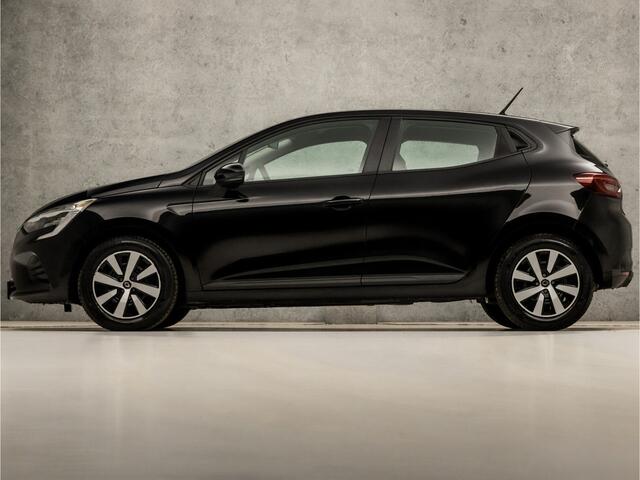 Renault CLIO 1.0 TCe 90 Equilibre Sport (APPLE CARPLAY, GROOT NAVI, LM VELGEN, PARKEERSENSOREN, SPORTSTOELEN, CRUISE, LED KOPLAMPEN, NIEUWSTAAT)