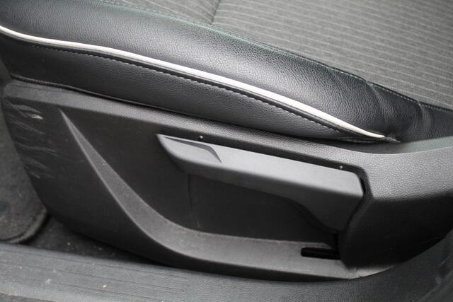 Renault CLIO 1.0 TCe Intens//Led//Ecc//Navi!!