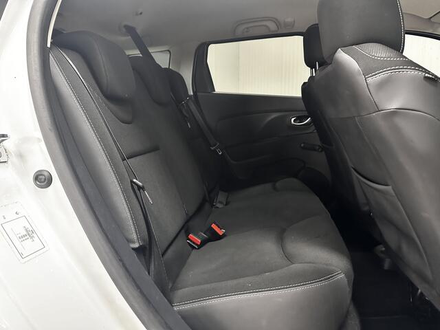 Renault CLIO Estate 0.9 TCe Zen/ Facelift!/ Trekhaak/ Extra getint glas/ PDC/ Apple + Android/ DAB+/ Navi/ Airco/ Cruise/ Elek. pakket/ Isofix/ Bluetooth/ Multi. Stuur/ Armsteun/ LED DAgrijverl./ Dakrails.