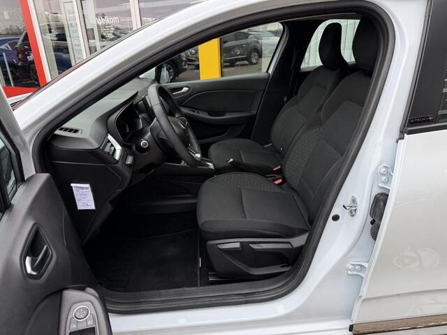 Renault CLIO 1.6 E-Tech Hybrid 140 Zen | Apple Carplay & Android Auto | LED | DAB | Parkeersensoren | Cruise Control | Airco | Lichtmetaal |