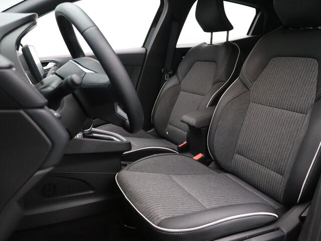 Renault CLIO 1.6 E-Tech Hybrid Intens 140pk Cruise | Climate | Navi | Parkeersens. achter