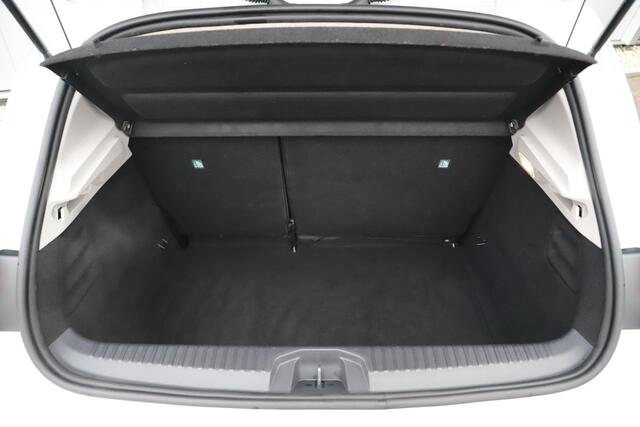 Renault CLIO 1.0 TCe Bi-Fuel Zen 101PK 16 inch LMV Navigatie Carplay Android Airco Cruise Control Parkeersensor Rijstrooksensor