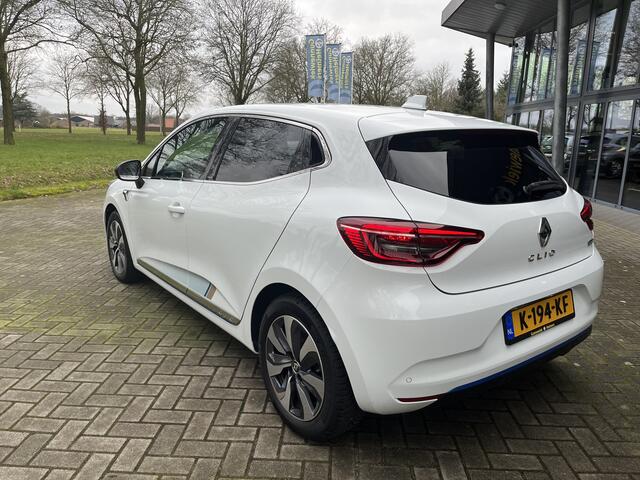 Renault CLIO 1.6 E-Tech Hybrid 140 Zen | CARPLAY | CAMERA | PDC | DEALER AUTO