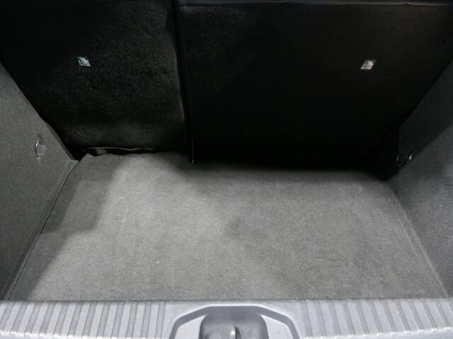 Renault CLIO 1.0 TCe 90 Techno - Dealer onderhouden - Dodehoek - Adaptive cruise - Groot scherm!