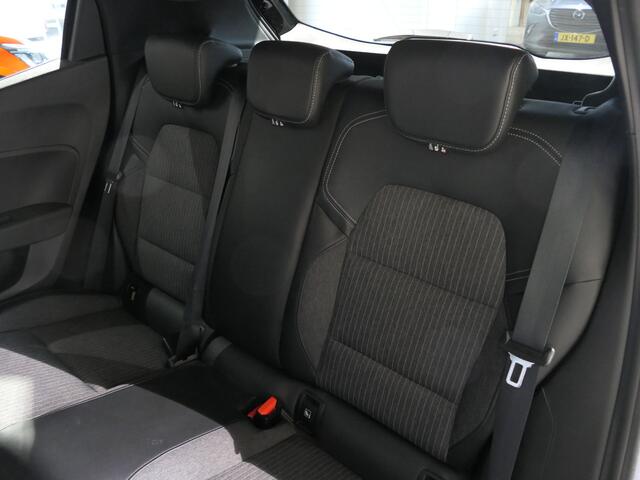 Renault CLIO 1.0 TCe 90 Techno - Dealer onderhouden - Dodehoek - Adaptive cruise - Groot scherm!