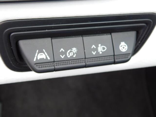 Renault CLIO 1.0 TCe 90 Techno, Adaptieve Cruise, Stoel-, Stuurverw.