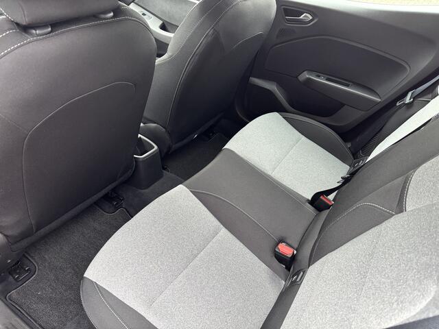 Renault CLIO 5DRS 1.6 E-Tech Full Hybrid Automaat Evolution Full LED / Carplay / Cruise control