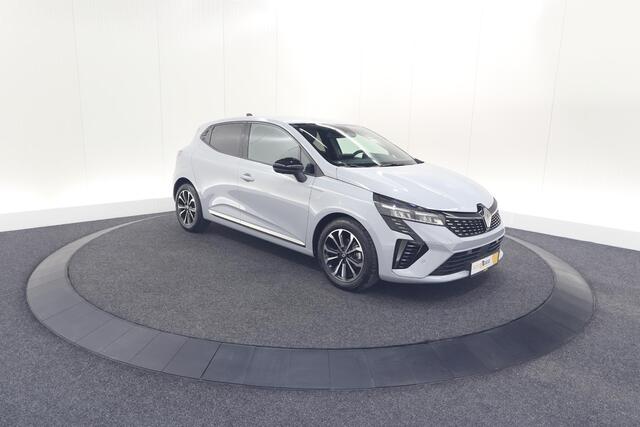 Renault CLIO TCe 90 GPF techno | 360 Camera | Adaptieve Cruise Control | 9.3 Inch Groot Scherm | voor- en achtersensoren