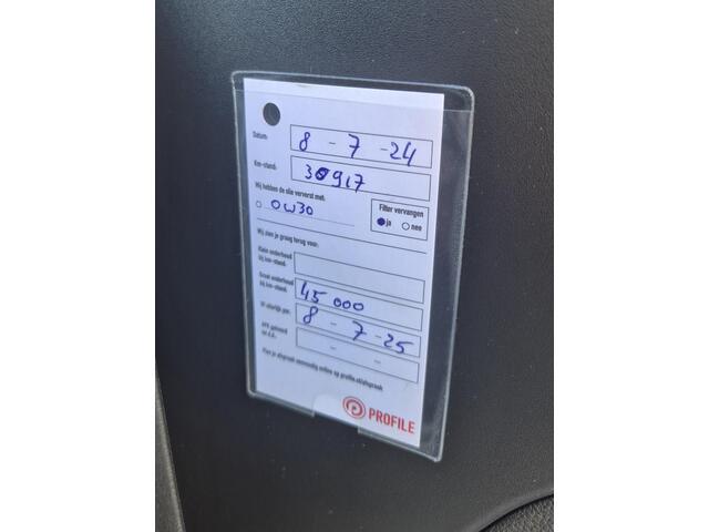 Renault CLIO 1.0 TCe 90 Techno Handgeschakeld / All season banden / draadloze telefoonlader / Achteruitrijcamera / Cruise control / Apple Carplay Android Auto / Keyless Entry/Start / Climate control / Parkeersensoren voor en achter /