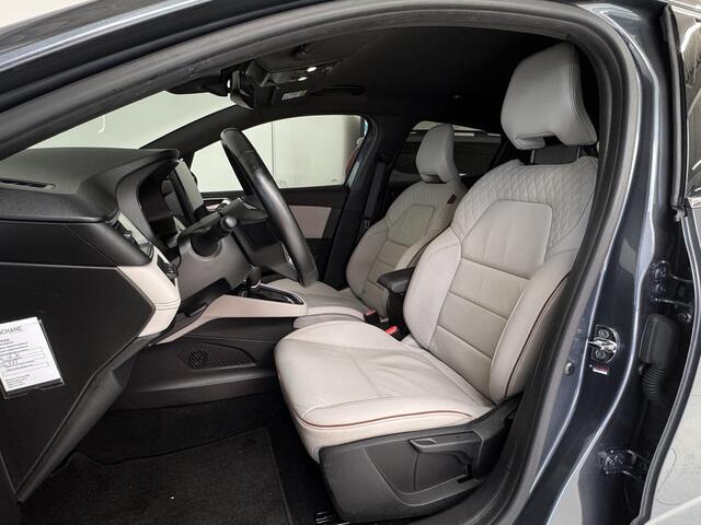 Renault CLIO 1.6 E-Tech Hybrid 140 Initiale Paris | Leder | BOSE | Stoelverwarming | Navigatie | Achteruitrijcamera |