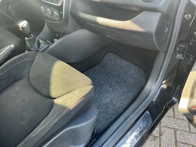 Renault CLIO 0.9 TCE LIMITED