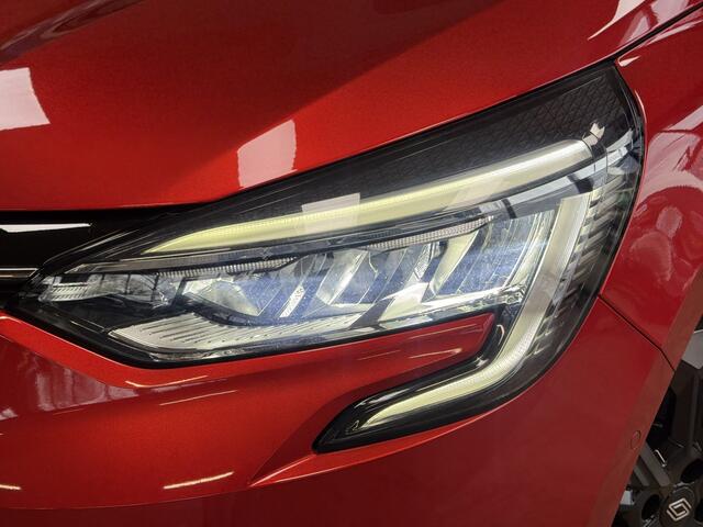 Renault CLIO 1.3 TCe 130 Intens | Groot Navi | 360 | Stoel & Stuur verwarming | 17"| 100% Dealer onderhouden!