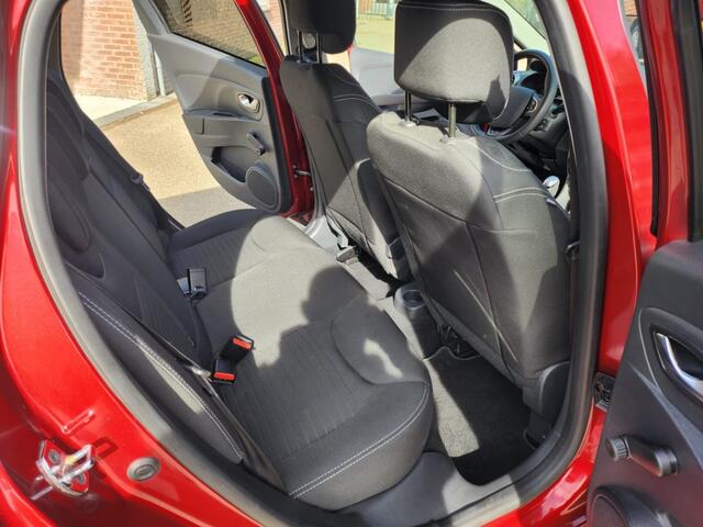 Renault CLIO RENAULT CLIO ESTATE 0.9 TCE Limited AIRCO,LMV,PDC,NAVIGATIE