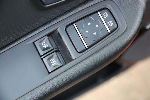 Renault CLIO 0.9 TCe Zen Navigatie Bluetooth Airco Cruise Control Parkeersensor Parelmoer Rood Metallic