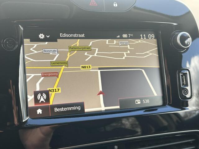 Renault CLIO Estate 0.9 Limited / Navigatie / Lichtmetalen Velgen / 1e Eigenaar / Dealer Onderhouden / Parkeersensoren / Cruise Control / Airco / Trekhaak /