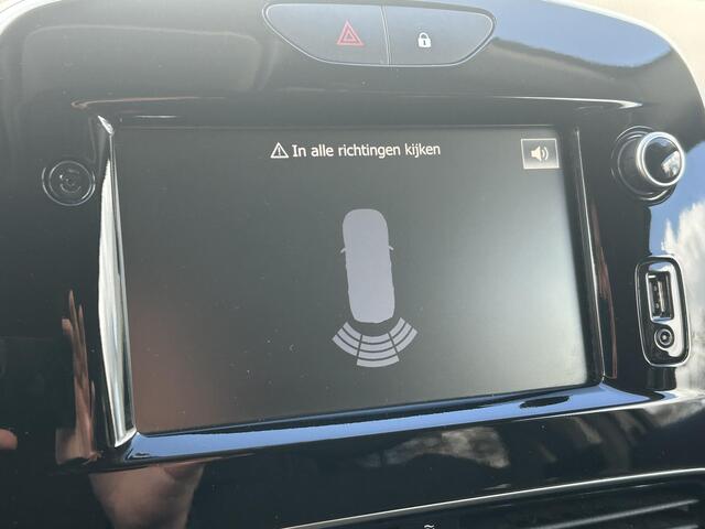 Renault CLIO Estate 0.9 Limited / Navigatie / Lichtmetalen Velgen / 1e Eigenaar / Dealer Onderhouden / Parkeersensoren / Cruise Control / Airco / Trekhaak /