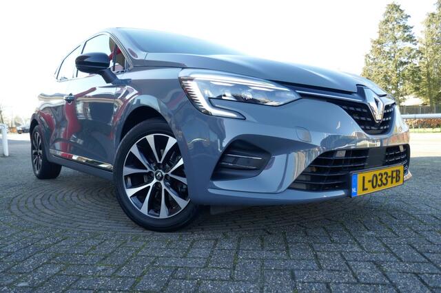 Renault CLIO 1.3 TCE INTENS AUTOMAAT CAMERA/NAVIGATIE/GROOTSCHERM/131 PK