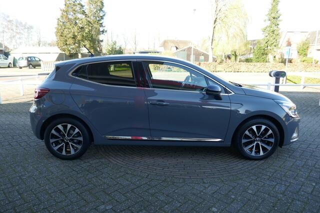 Renault CLIO 1.3 TCE INTENS AUTOMAAT CAMERA/NAVIGATIE/GROOTSCHERM/131 PK