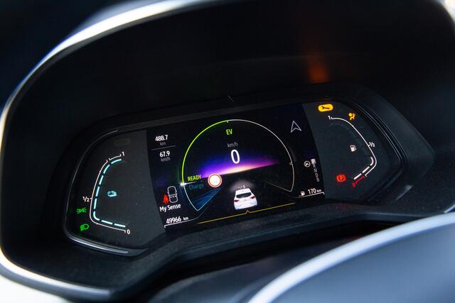 Renault CLIO 1.6 E-Tech Hybrid 140 Zen , Carplay, Camera, Keyless entry,