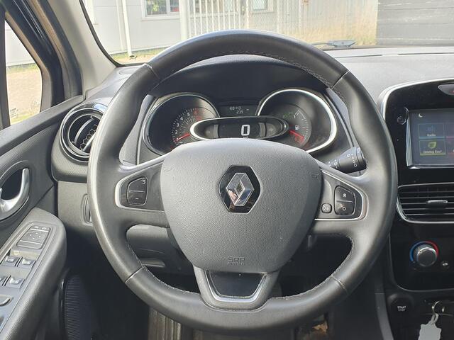 Renault CLIO Estate 0.9 TCe Limited 90PK | Nette Staat | NL AUTO | NIEUWE APK | Airco | Parkeersensoren | Navigatie | Cruise Control | Armsteun | Keyless Entry | Keyless Start | Lederen Stuurwiel | Led dagrijverlichting | Lichtmetalen Velgen | Mistlampen |