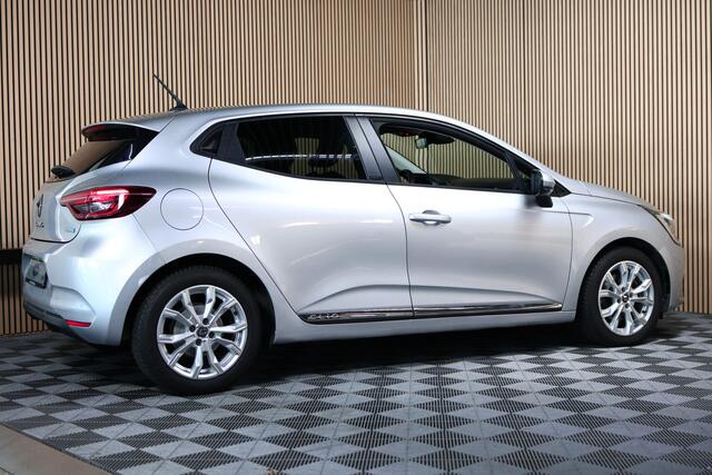 Renault CLIO 1.6 E-Tech Hybrid 140 Zen NAVI 89dkm 21