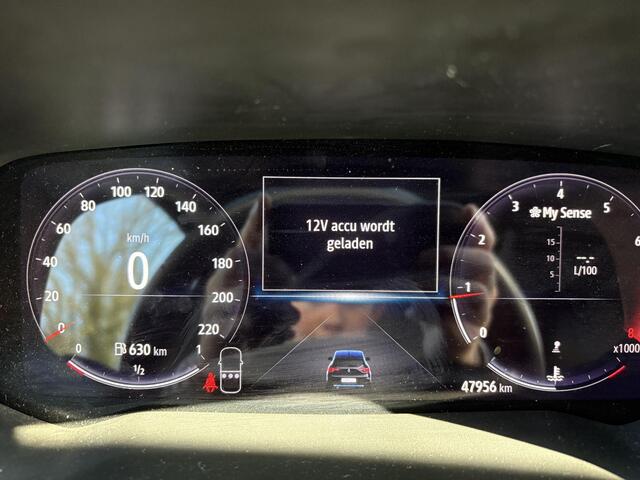 Renault CLIO 1.0 TCe 90 GPF techno | NAP | Pack Look | Pack Navigatie | DAB | LED | Climate Control | Key-less |