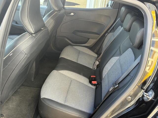 Renault CLIO 1.0 TCe 90 GPF techno | NAP | Pack Look | Pack Navigatie | DAB | LED | Climate Control | Key-less |