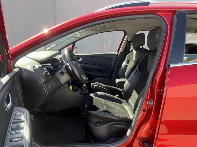 Renault CLIO Estate TCe 90 Intens / Navigatie / Bluetooth / Dealer Onderhouden / Airco / Cruise Control / Stoelverwarming/ Trekhaak /