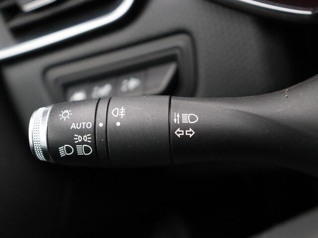 Renault CLIO 1.0 TCe Zen | Airco | Navi | LED | Trekhaak 900KG.