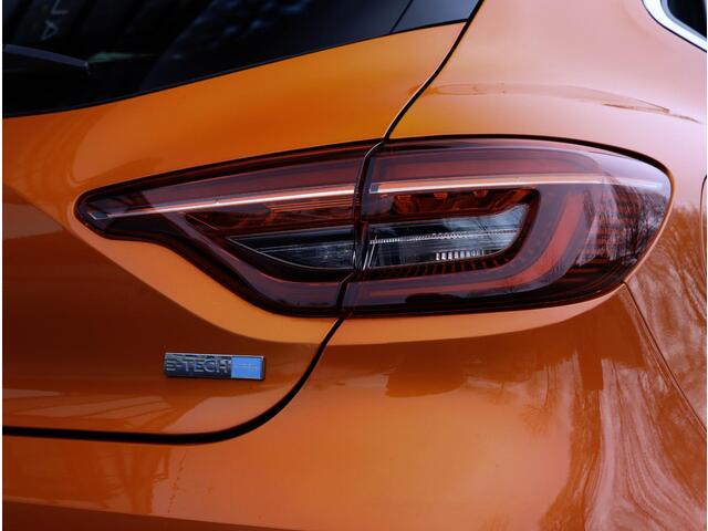 Renault CLIO 1.6 E-Tech Hybrid 140 Intens Navigatie Clima PDC