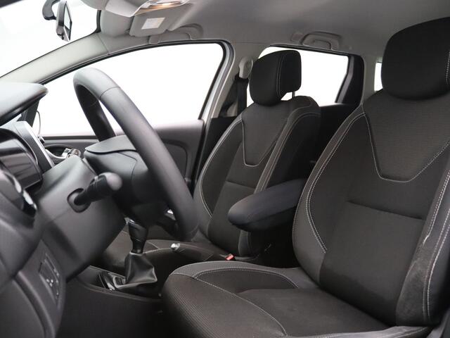 Renault CLIO Estate TCe Zen 90pk Airco | Cruise | Carplay | Navi | Parkeersens. achter