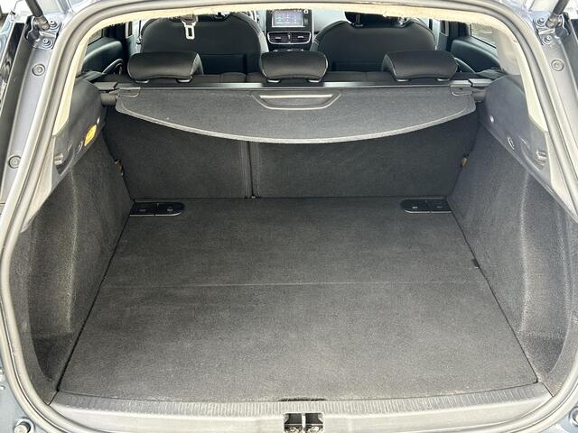 Renault CLIO Estate 0.9 TCe Limited | Historie | Navigatie | Parkeerhulp | Trekhaak