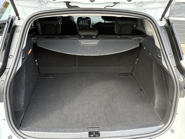 Renault CLIO Estate 0.9 TCe Limited | NAP | Navigatie | DAB | Parkeersensoren | Cruise Control | Airco | Key-less |