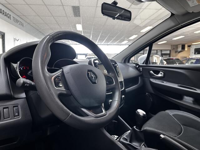 Renault CLIO Estate 0.9 TCe Zen/ Trekhaak/ LED Dagrijverl./ DAB+/ Apple+Android/ Airco/ Navi/ Cruise/ Bluetooth/ Multi.Stuur/ Elek.Pakket/ Isofix/ C.V.Afstand.