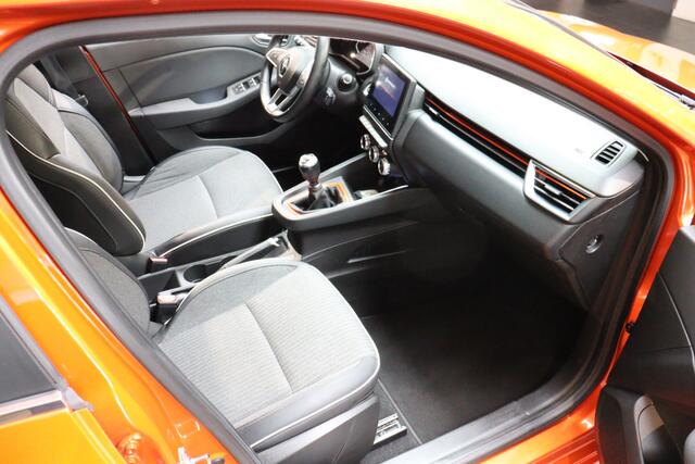 Renault CLIO TCe 100pk Intens