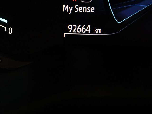 Renault CLIO E-Tech Hybrid 140pk Initiale Paris 360° Camera | Cruise | Navi | Parkeersens. v+a | Bose