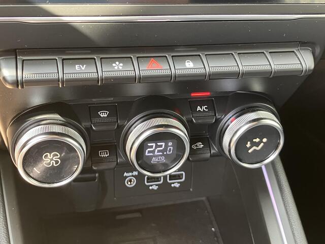 Renault CLIO 1.6 E-Tech Hybrid 140 Intens