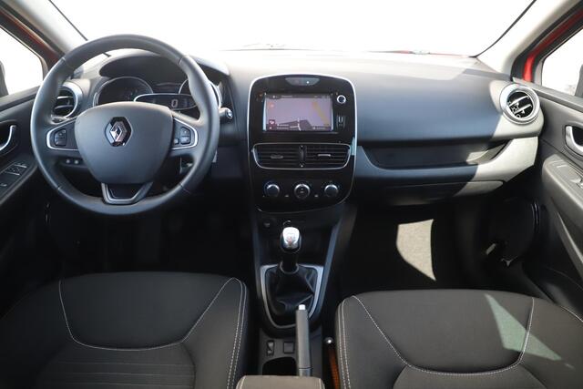 Renault CLIO 0.9 TCe Limited Navigatie Airco Cruise Control Bluetooth 15 inch LMV Parkeersensor