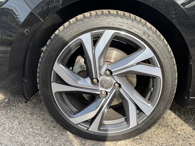 Renault CLIO 1.3 TCe R.S. Line // 131PK!! // BOSE AUDIO // PERFECT ONDERHOUDEN // NAVI // CAMERA // ADAPTIVE CRUISE // CLIMA //