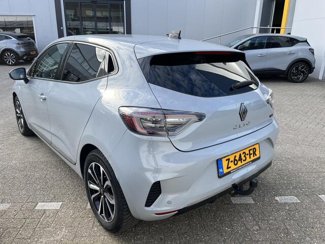 Renault CLIO 1.6 E-Tech Full Hybrid 145 techno / CAMERA 360 / TREKHAAK / PARKEERSENSOREN VOOR EM ACHTER /CROSS CLIMATE ALL SEASON BANDEN