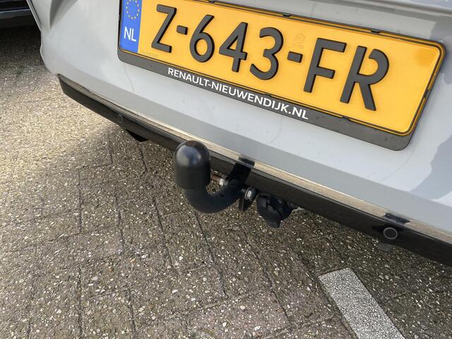 Renault CLIO 1.6 E-Tech Full Hybrid 145 techno / CAMERA 360 / TREKHAAK / PARKEERSENSOREN VOOR EM ACHTER /CROSS CLIMATE ALL SEASON BANDEN