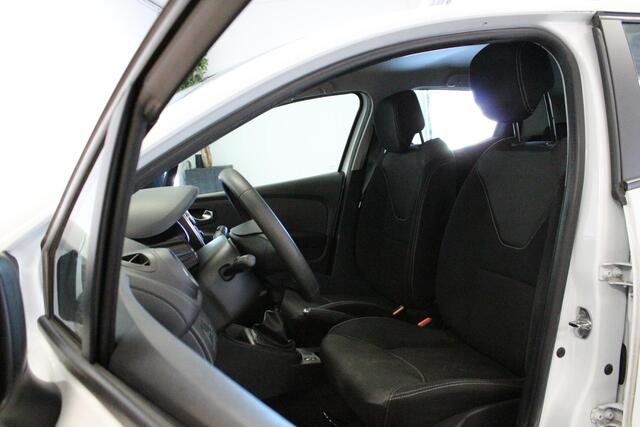 Renault CLIO 0.9 TCe Life | NL-AUTO+N.A.P! | AIRCO | CRUISE | MEDIA/TEL | DAB | ZÉÉR-ZUINIG | CPV |