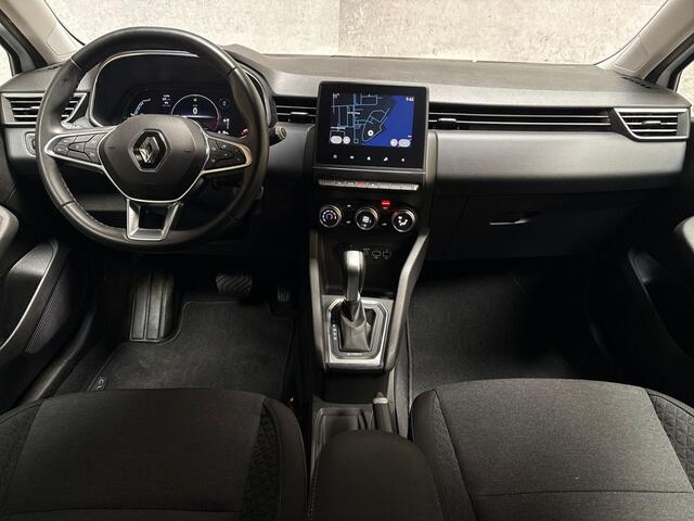 Renault CLIO 1.6 E-Tech Hybrid 140 Sport 140Pk Automaat (VIRTUAL COCKPIT, APPLE CARPLAY, GROOT NAVI, LM VELGEN, GETINT GLAS, SPORTSTOELEN, PARKEERSENSOREN, CRUISE, NIEUWE APK, NIEUWSTAAT)